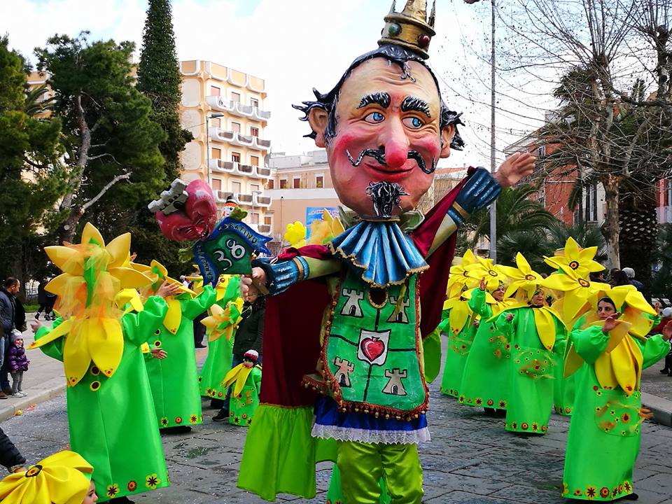 Carnevale: Ecco le maschere pugliesi! • La mia Puglia